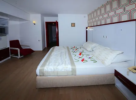 Otel Pirat 3*